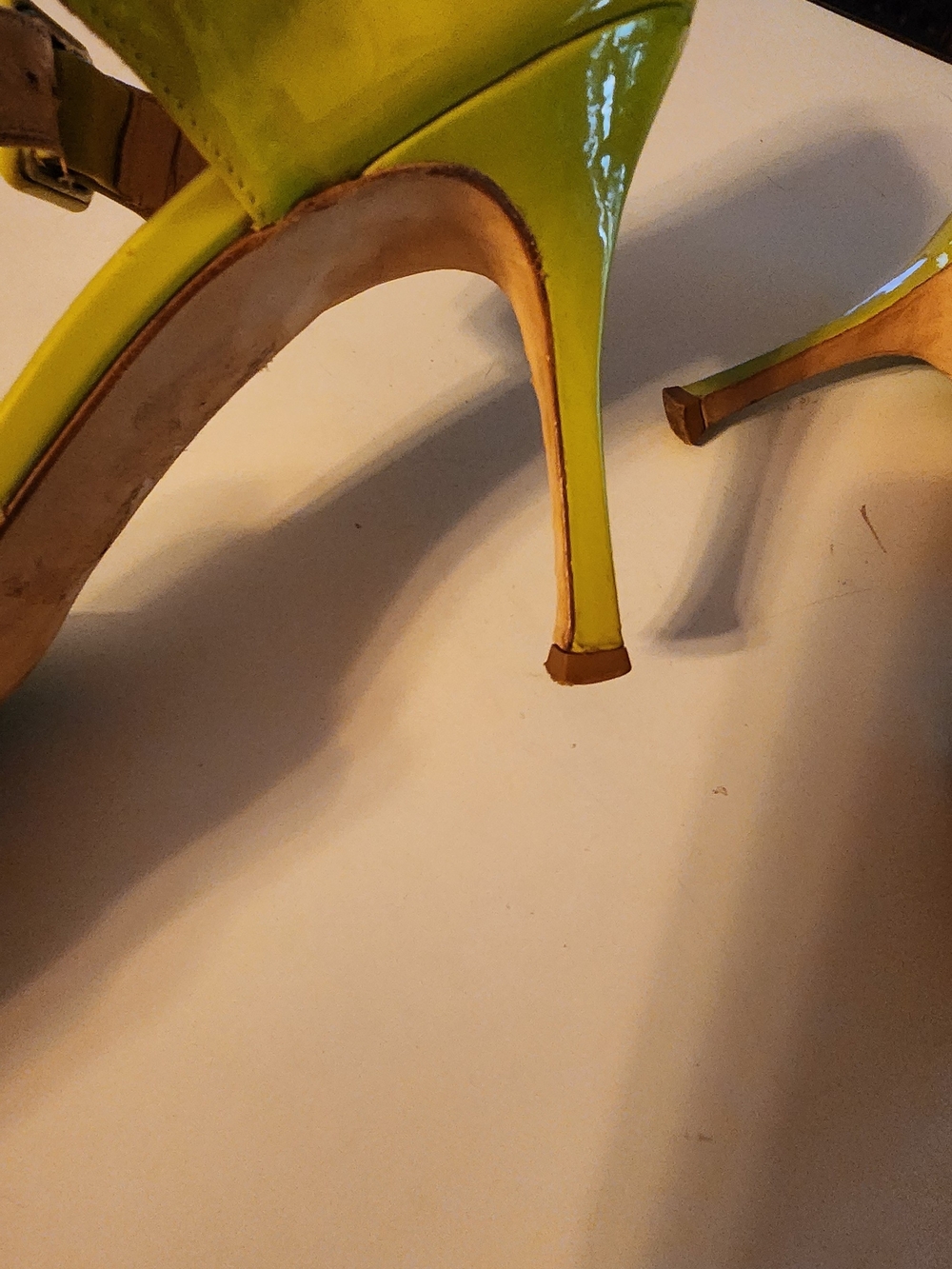 VINTAGE Manolo Blahnik 4 Inch Strappy Heels - Picture 6 of 7
